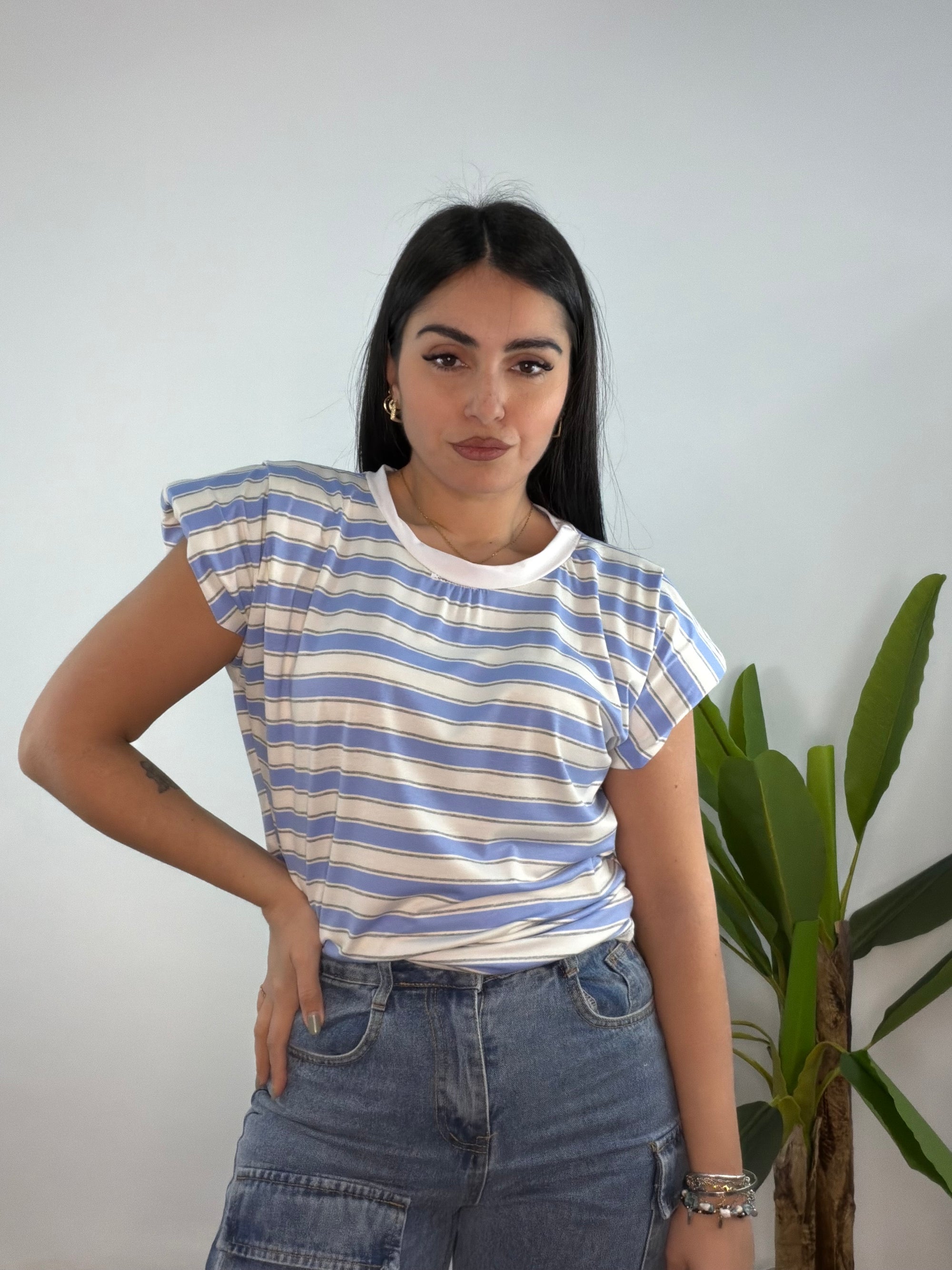 Shirt Shelly