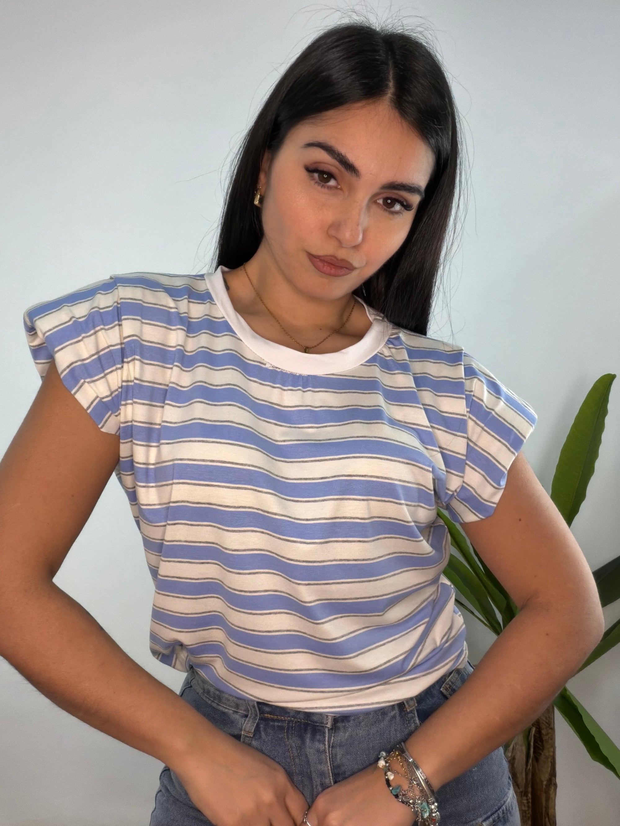 Shirt Shelly